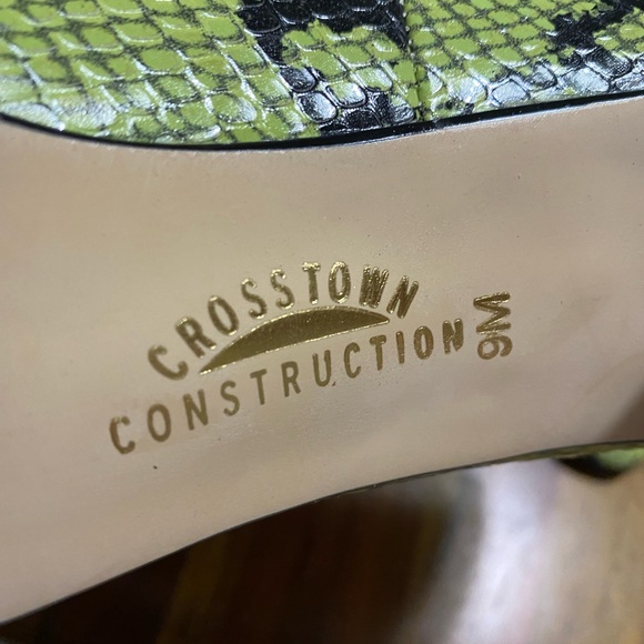 Vintage Snakeskin Patterned Women's Heels genuine leather. Size 9M . - Picture 2 of 6